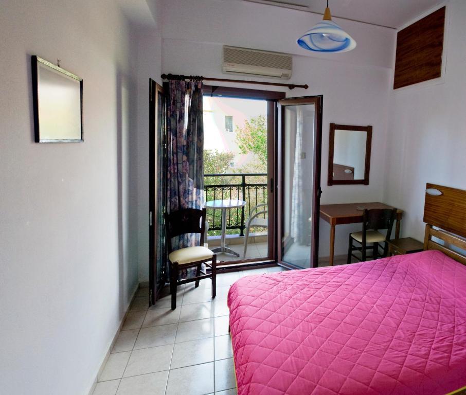 Oasis Studios Palaiochora Quarto foto